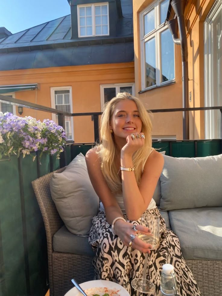 Charlotte Evans